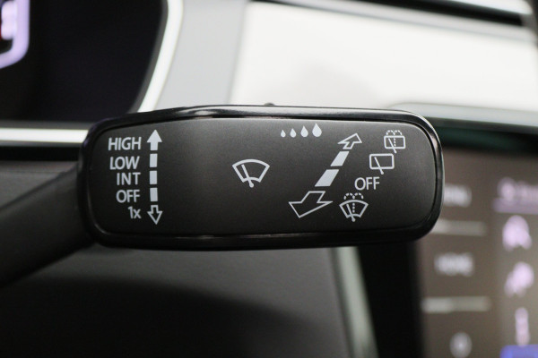 Volkswagen Passat Variant 1.4 TSI DSG PHEV GTE Business Virtual Cockpit, Panoramadak, ACC, Camera, Apple Carplay, DAB, PDC, 18''