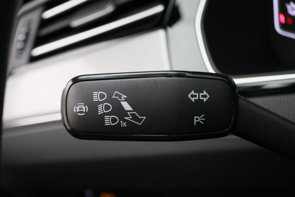 Volkswagen Passat Variant 1.4 TSI DSG PHEV GTE Business Virtual Cockpit, Panoramadak, ACC, Camera, Apple Carplay, DAB, PDC, 18''