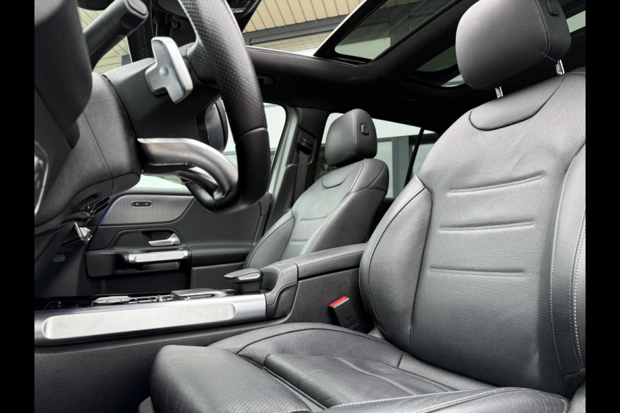 Mercedes-Benz EQB 300 4MATIC AMG 67 kWh | Panorama | Burmester | Stoel Verkoeling | Leder |