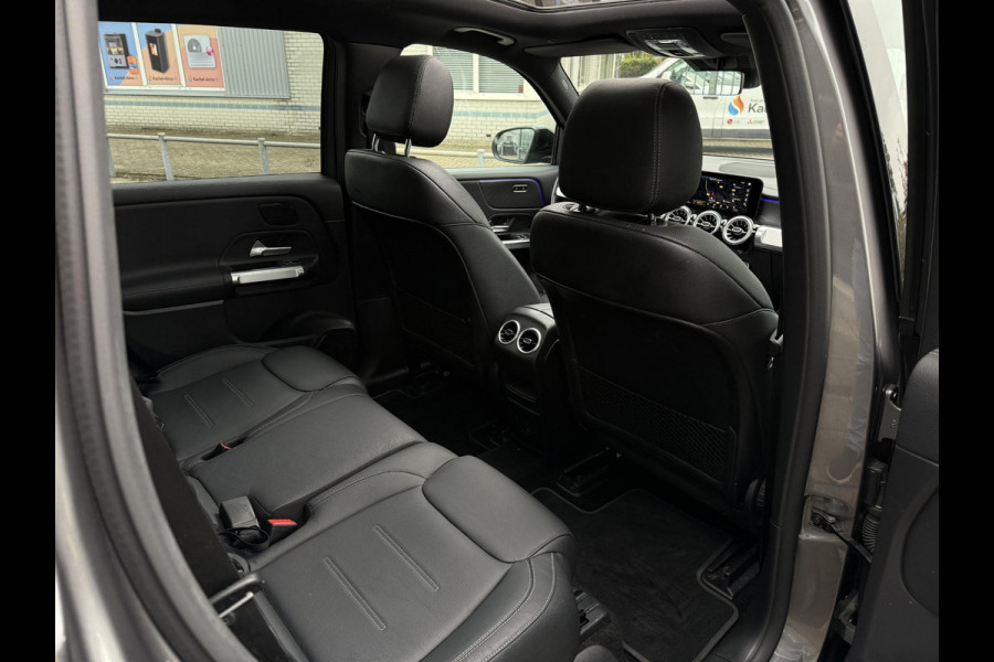 Mercedes-Benz EQB 300 4MATIC AMG 67 kWh | Panorama | Burmester | Stoel Verkoeling | Leder |