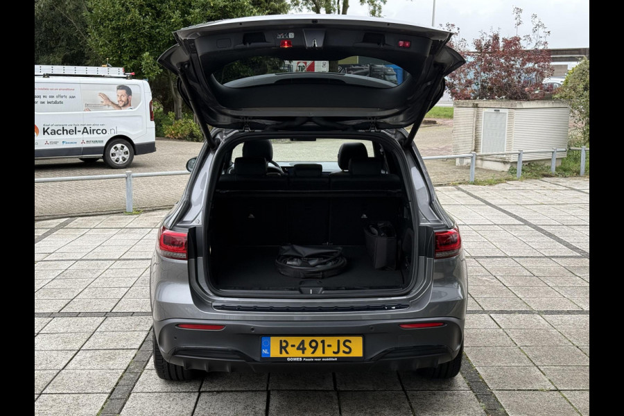 Mercedes-Benz EQB 300 4MATIC AMG 67 kWh | Panorama | Burmester | Stoel Verkoeling | Leder |