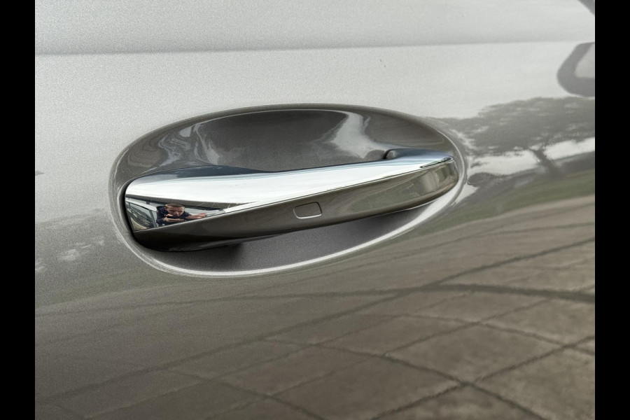 Mercedes-Benz EQB 300 4MATIC AMG 67 kWh | Panorama | Burmester | Stoel Verkoeling | Leder |
