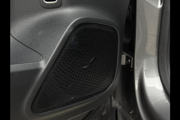 Mercedes-Benz EQB 300 4MATIC AMG 67 kWh | Panorama | Burmester | Stoel Verkoeling | Leder |