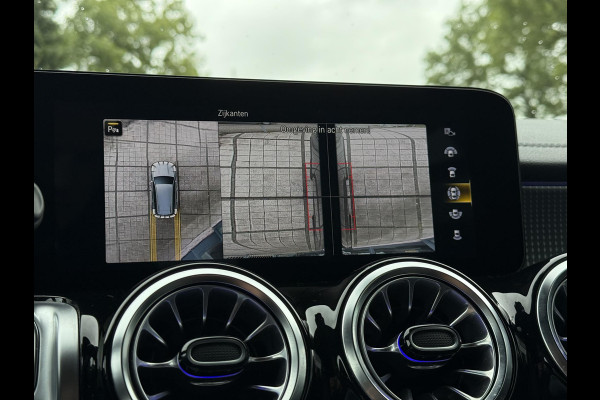 Mercedes-Benz EQB 300 4MATIC AMG 67 kWh | Panorama | Burmester | Stoel Verkoeling | Leder |