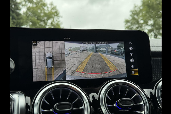 Mercedes-Benz EQB 300 4MATIC AMG 67 kWh | Panorama | Burmester | Stoel Verkoeling | Leder |