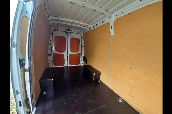 Iveco Daily 35S14V 2.3 352L H2 - L2L H2 - 140 Pk - Euro 6 - Climate Control - Cruise Control