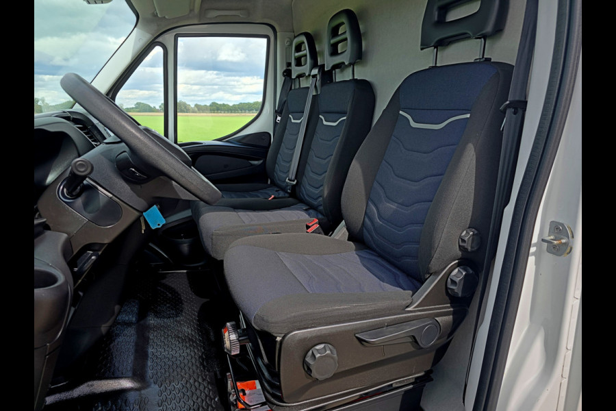 Iveco Daily 35S14V 2.3 352L H2 - L2L H2 - 140 Pk - Euro 6 - Climate Control - Cruise Control