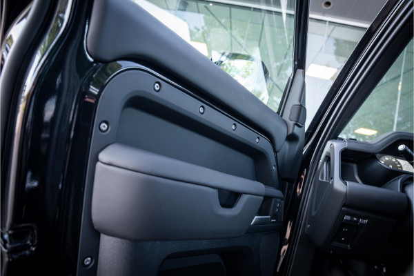 Land Rover Defender 110 2.0 P300e 110 X-Dynamic HSE ** URBAN ** 22inch ** Towing ** Cold Climate Dakspoiler ** Side Vents