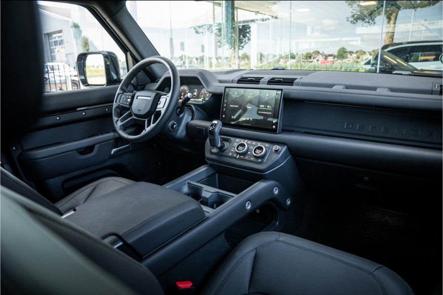 Land Rover Defender 110 2.0 P300e 110 X-Dynamic HSE ** URBAN ** 22inch ** Towing ** Cold Climate Dakspoiler ** Side Vents