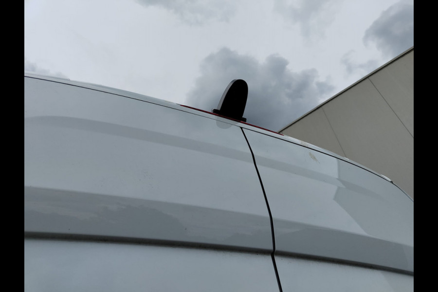 Ford Transit 2.0TDCI 130pk 350 L4H3 Navi Camera Pdc Apple Carplay Android WiFi Airco Cruise Control Voorruit-Verwarmd Regensensor DAB Schuifdeur Betonplex Vloer Wandbetimmering Roll Stability Control Led Spoorwisselassist Euro 6 Zeer Compleet!