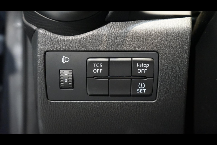 Mazda CX-3 2.0 SkyActiv-G 121 Sportive CLIMA-CRUISE-DAB-NAVIGATIE-PARKEERSENSOREN-STOELVERWARMING-XENON