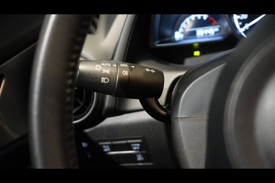 Mazda CX-3 2.0 SkyActiv-G 121 Sportive CLIMA-CRUISE-DAB-NAVIGATIE-PARKEERSENSOREN-STOELVERWARMING-XENON