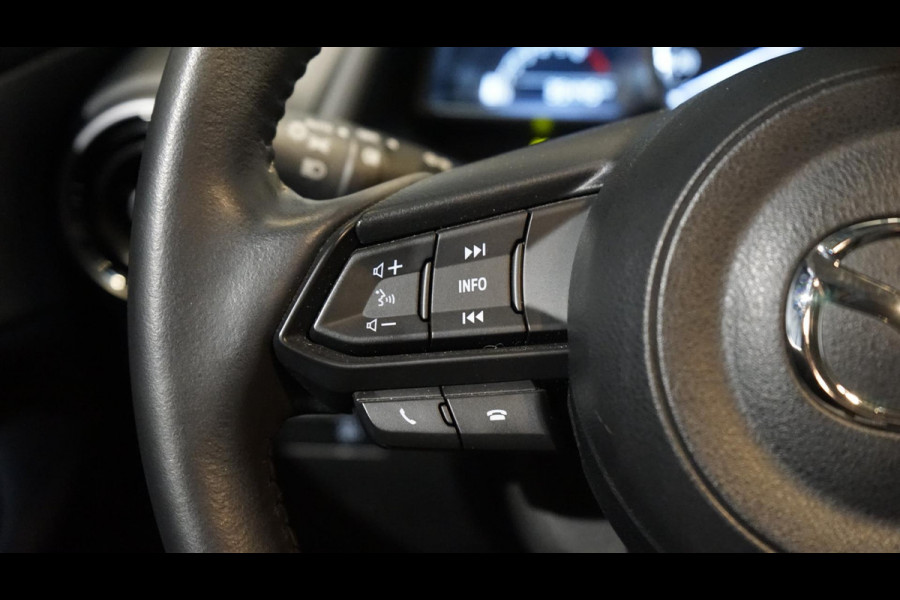 Mazda CX-3 2.0 SkyActiv-G 121 Sportive CLIMA-CRUISE-DAB-NAVIGATIE-PARKEERSENSOREN-STOELVERWARMING-XENON