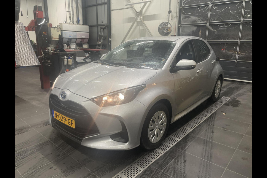Toyota Yaris 1.5 Hybrid Active | Apple Carplay & AndroidAUTO | Adaptive cruise control | Camera | Garantie tot 10-2031