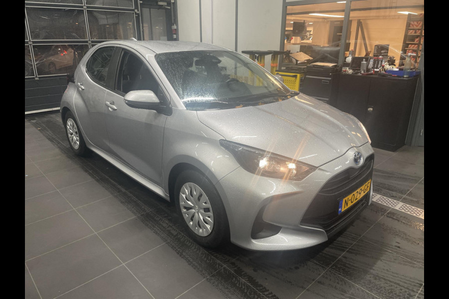 Toyota Yaris 1.5 Hybrid Active | Apple Carplay & AndroidAUTO | Adaptive cruise control | Camera | Garantie tot 10-2031