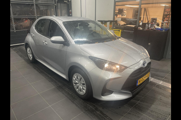 Toyota Yaris 1.5 Hybrid Active | Apple Carplay & AndroidAUTO | Adaptive cruise control | Camera | Garantie tot 10-2031