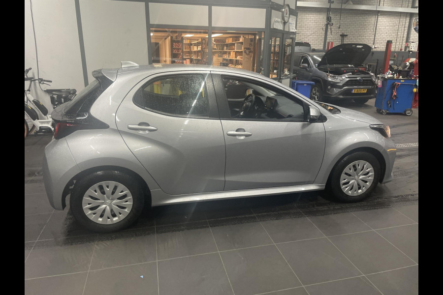 Toyota Yaris 1.5 Hybrid Active | Apple Carplay & AndroidAUTO | Adaptive cruise control | Camera | Garantie tot 10-2031