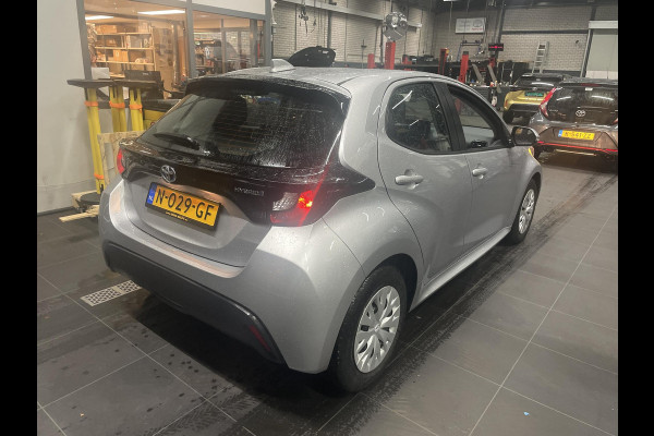 Toyota Yaris 1.5 Hybrid Active | Apple Carplay & AndroidAUTO | Adaptive cruise control | Camera | Garantie tot 10-2031