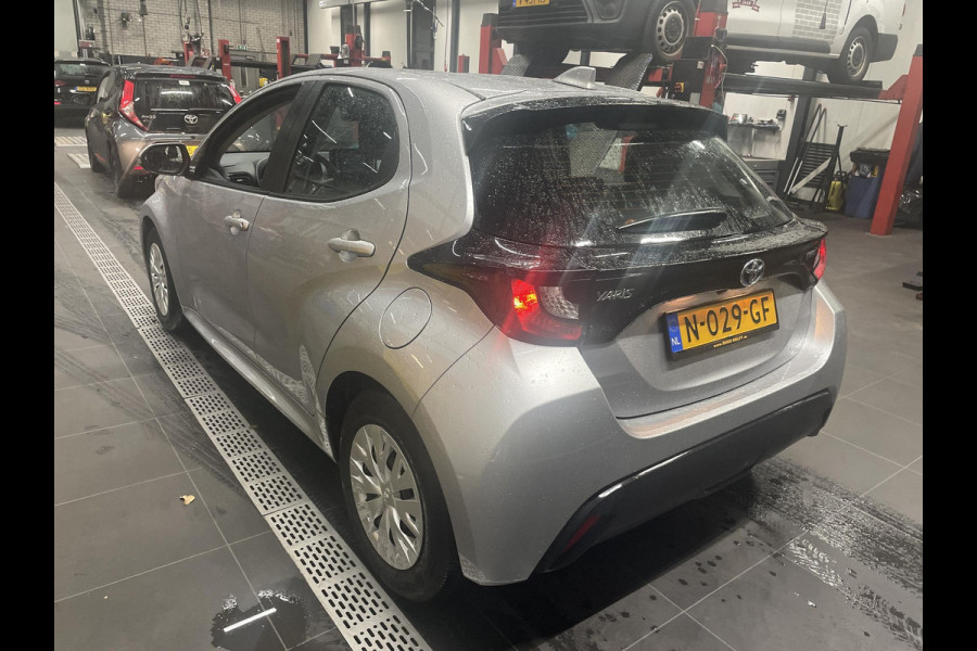 Toyota Yaris 1.5 Hybrid Active | Apple Carplay & AndroidAUTO | Adaptive cruise control | Camera | Garantie tot 10-2031