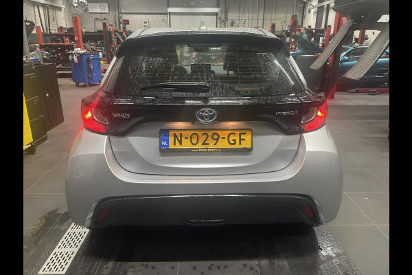 Toyota Yaris 1.5 Hybrid Active | Apple Carplay & AndroidAUTO | Adaptive cruise control | Camera | Garantie tot 10-2031