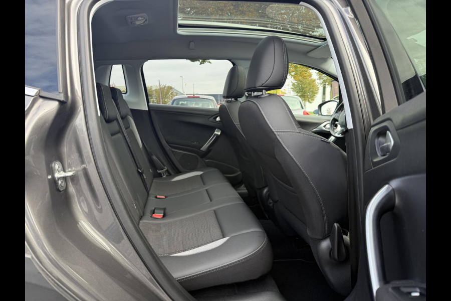 Peugeot 2008 1.2 PureTech Allure 2e Eigenaar,Navi,Pano,Camera,Clima,Cruise,PDC,Trekhaak,Apple Carplay,N.A.P,APK tot 05-2026