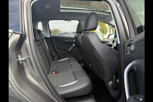 Peugeot 2008 1.2 PureTech Allure 2e Eigenaar,Navi,Pano,Camera,Clima,Cruise,PDC,Trekhaak,Apple Carplay,N.A.P,APK tot 05-2026