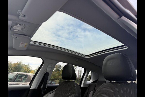 Peugeot 2008 1.2 PureTech Allure 2e Eigenaar,Navi,Pano,Camera,Clima,Cruise,PDC,Trekhaak,Apple Carplay,N.A.P,APK tot 05-2026
