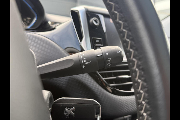 Peugeot 2008 1.2 PureTech Allure 2e Eigenaar,Navi,Pano,Camera,Clima,Cruise,PDC,Trekhaak,Apple Carplay,N.A.P,APK tot 05-2026