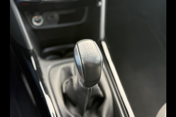 Peugeot 2008 1.2 PureTech Allure 2e Eigenaar,Navi,Pano,Camera,Clima,Cruise,PDC,Trekhaak,Apple Carplay,N.A.P,APK tot 05-2026