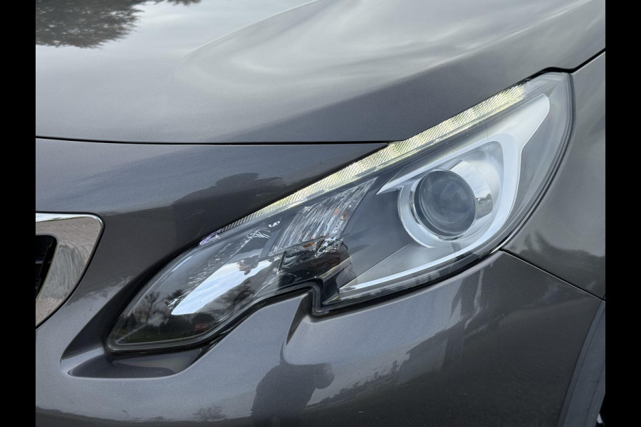 Peugeot 2008 1.2 PureTech Allure 2e Eigenaar,Navi,Pano,Camera,Clima,Cruise,PDC,Trekhaak,Apple Carplay,N.A.P,APK tot 05-2026