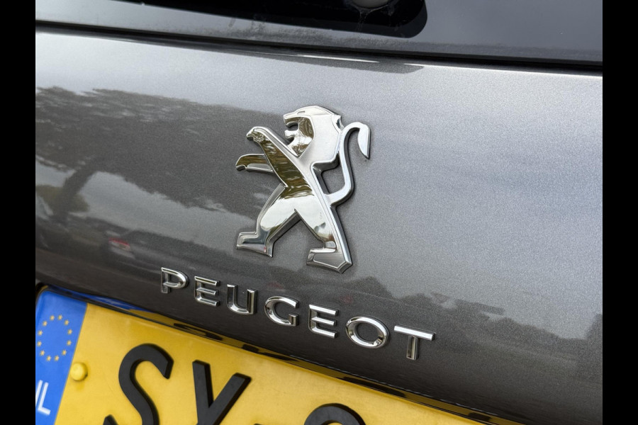 Peugeot 2008 1.2 PureTech Allure 2e Eigenaar,Navi,Pano,Camera,Clima,Cruise,PDC,Trekhaak,Apple Carplay,N.A.P,APK tot 05-2026