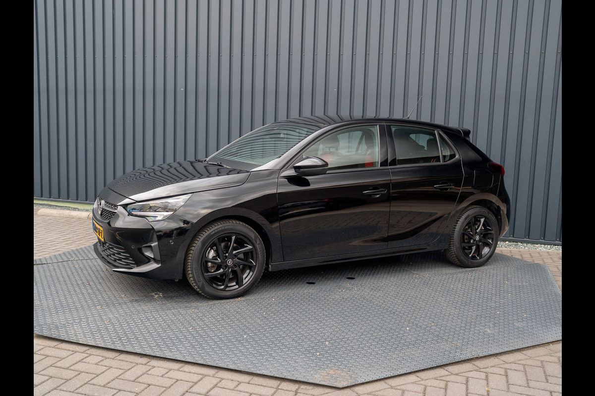 Opel Corsa 1.2 GS Line 130Pk Aut. | Camera | Blind Spot | Parkeersensoren V&A | Prijs Rijklaar!! Opel Corsa 1.2 GS Line 130Pk Aut. | Camera | Blind Spot | Parkeersensoren V&A | Prijs Rijklaar!!