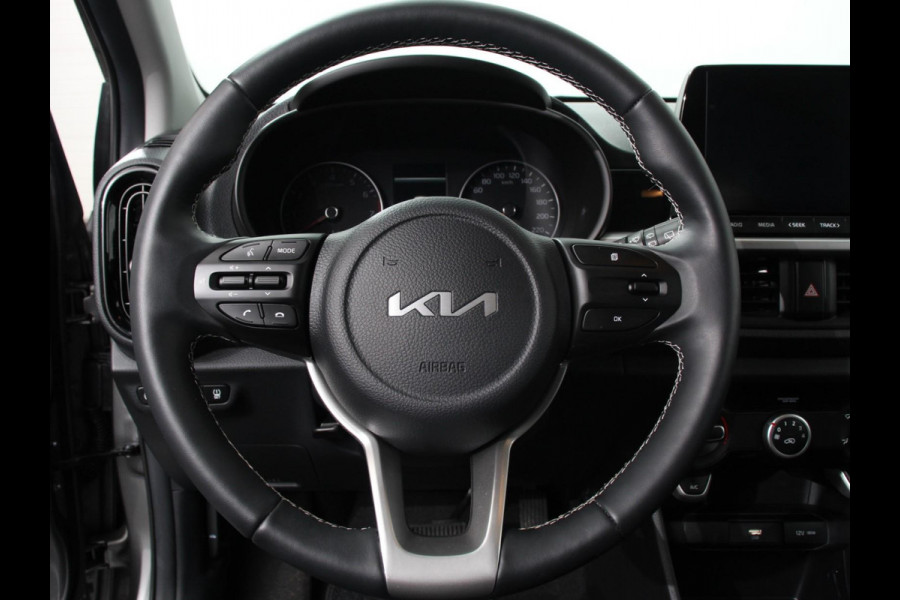 Kia Picanto 1.0 DPi Automaat DynamicLine | Navigatie | Apple Carplay / Android Auto | Airco | Camera | DAB | Stoelverwarming | Extra Getint glas | Lichtmetalen velgen | Cruise Control | Bluetooth