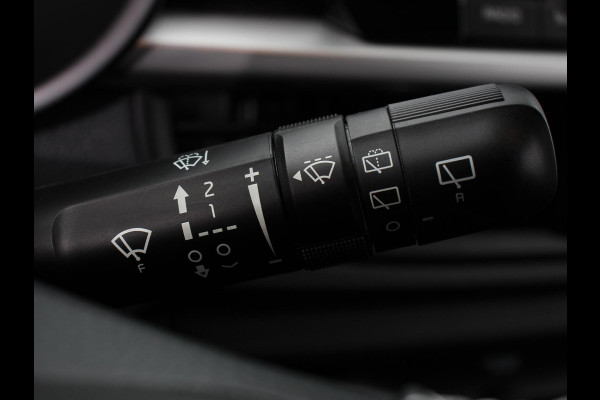 Kia Picanto 1.0 DPi Automaat DynamicLine | Navigatie | Apple Carplay / Android Auto | Airco | Camera | DAB | Stoelverwarming | Extra Getint glas | Lichtmetalen velgen | Cruise Control | Bluetooth