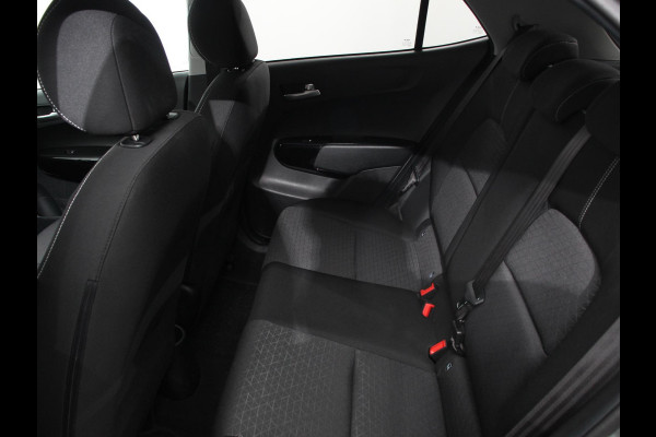 Kia Picanto 1.0 DPi Automaat DynamicLine | Navigatie | Apple Carplay / Android Auto | Airco | Camera | DAB | Stoelverwarming | Extra Getint glas | Lichtmetalen velgen | Cruise Control | Bluetooth