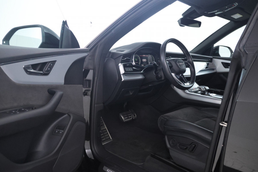 Audi Q8 55 TFSI e quattro Pro Line S alle opties behalve panorama