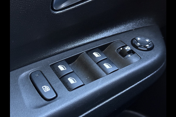 Opel CORSA-E Elegance 50 kWh | Intellilux | Stoel/Stuurverwarming | Apple Carplay