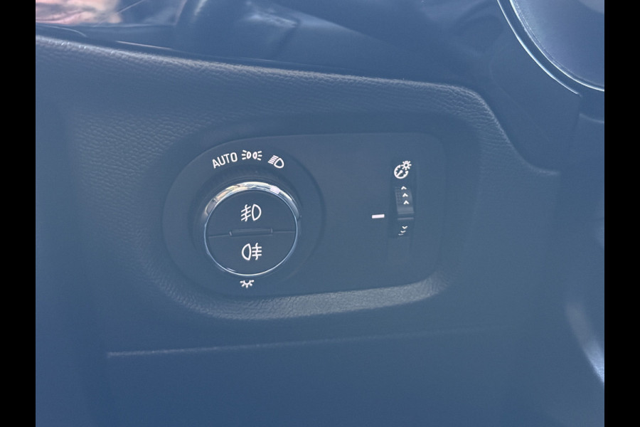Opel CORSA-E Elegance 50 kWh | Intellilux | Stoel/Stuurverwarming | Apple Carplay
