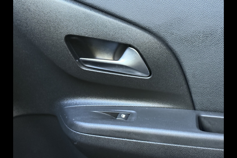 Opel CORSA-E Elegance 50 kWh | Intellilux | Stoel/Stuurverwarming | Apple Carplay
