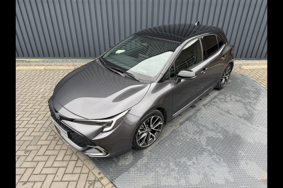 Toyota Corolla Hybrid 140 Executive / Bi tone | Schuif-/kantel dak | JBL | Head-up | 18 inch | Rijklaar!!!