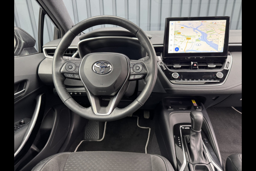 Toyota Corolla Hybrid 140 Executive / Bi tone | Schuif-/kantel dak | JBL | Head-up | 18 inch | Rijklaar!!!