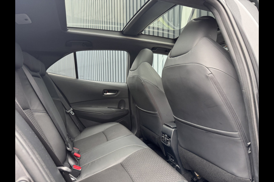 Toyota Corolla Hybrid 140 Executive / Bi tone | Schuif-/kantel dak | JBL | Head-up | 18 inch | Rijklaar!!!
