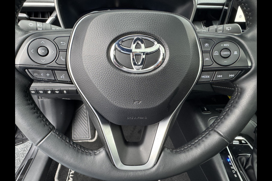 Toyota Corolla Hybrid 140 Executive / Bi tone | Schuif-/kantel dak | JBL | Head-up | 18 inch | Rijklaar!!!