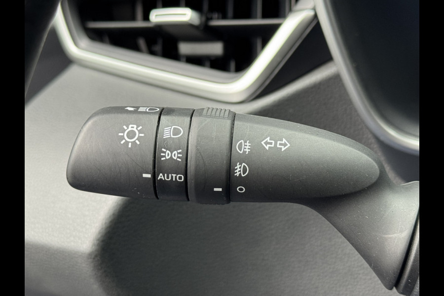 Toyota Corolla Hybrid 140 Executive / Bi tone | Schuif-/kantel dak | JBL | Head-up | 18 inch | Rijklaar!!!