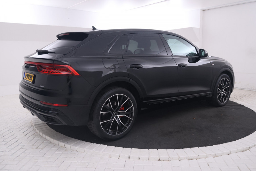 Audi Q8 55 TFSI e quattro Pro Line S alle opties behalve panorama