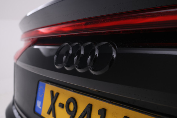 Audi Q8 55 TFSI e quattro Pro Line S alle opties behalve panorama
