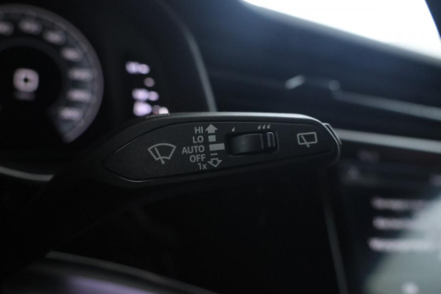 Audi Q8 55 TFSI e quattro Pro Line S alle opties behalve panorama