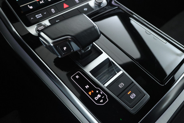Audi Q8 55 TFSI e quattro Pro Line S alle opties behalve panorama