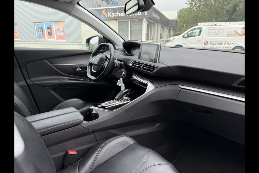 Peugeot 5008 1.2 PureTech Active Avantage | 7 Persoons | Trekhaak | Camera | Navi |