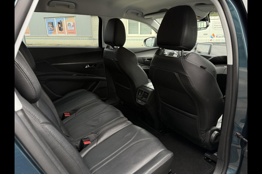 Peugeot 5008 1.2 PureTech Active Avantage | 7 Persoons | Trekhaak | Camera | Navi |